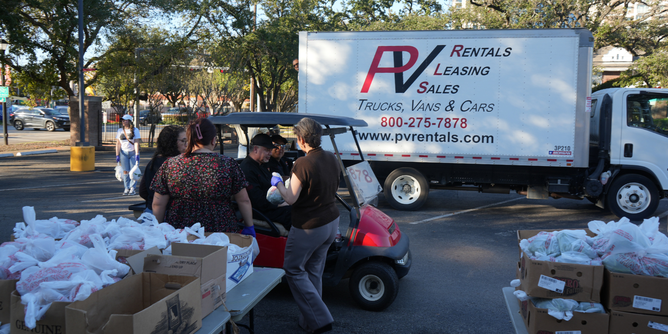 PV Rentals Supports the University of St. Thomas Turkey Drive
